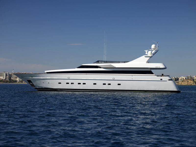 Feligo V yacht – Yacht charters in Greece with crew.