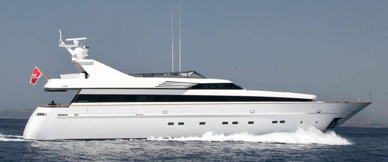 Regina K Yacht –  luxury boat charter Greek islands. Crewed yacht charter Greece.