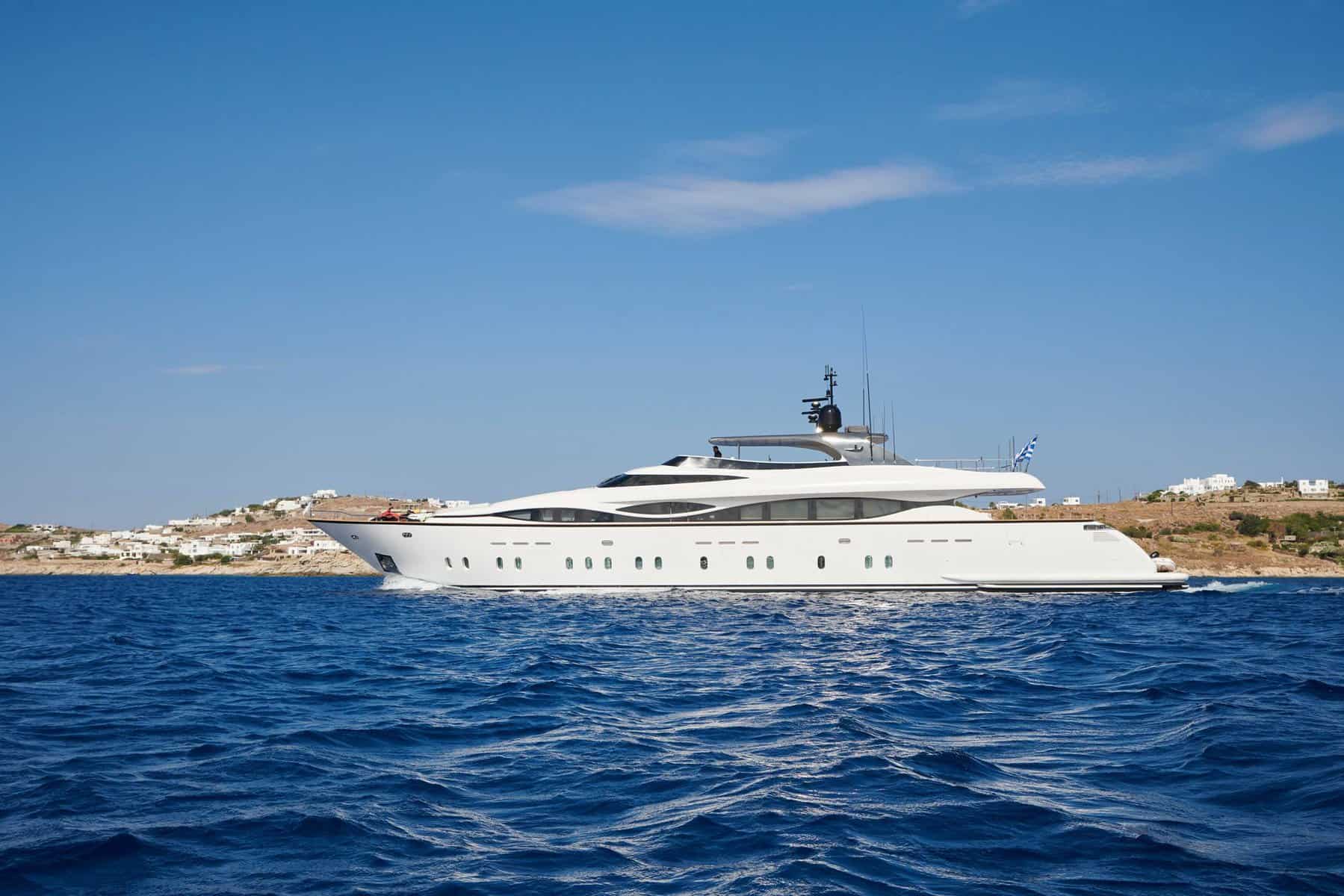 Liva motor yacht. Luxury yacht charter Greece. Liva yacht price.