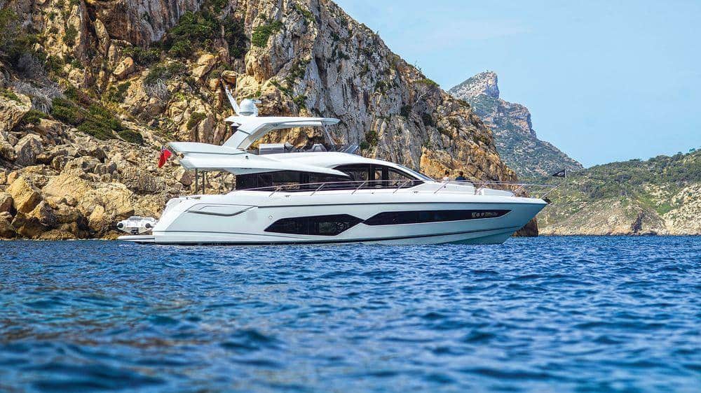 MANHATTAN 66 Motor Yacht For Sale